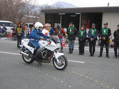 グッドライダーミーティング　模範走行前の説明